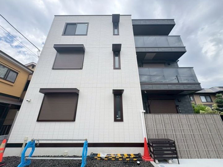 大阪府吹田市千里丘上 賃貸アパート