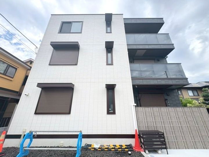 大阪府吹田市千里丘上 賃貸アパート