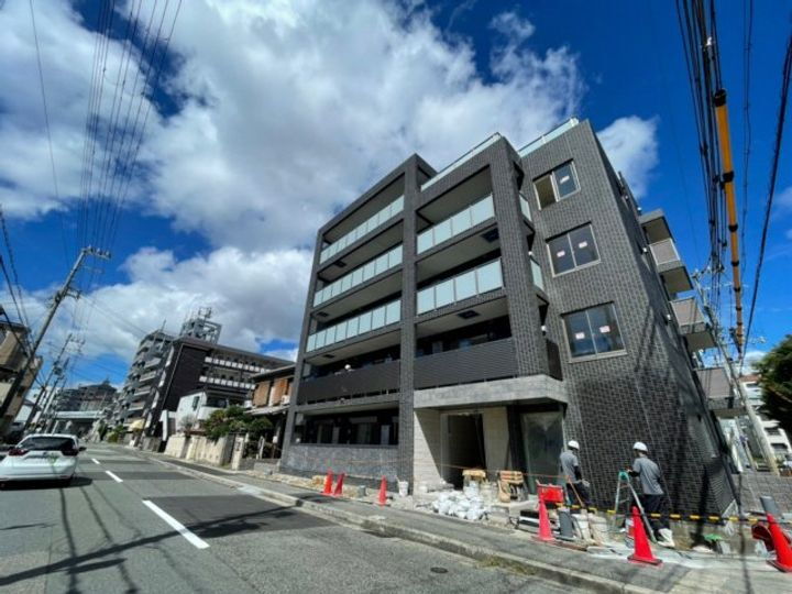 ＬＵＺ　ＫＯＢＥ