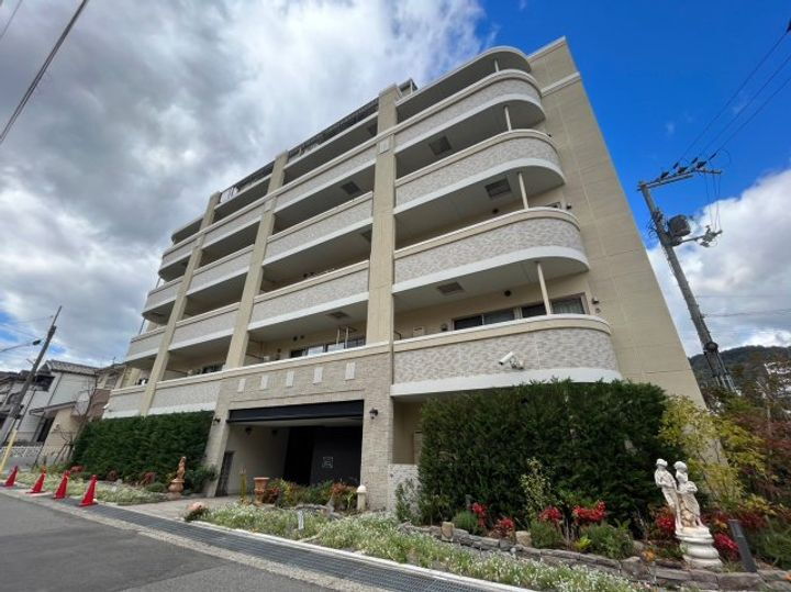 ブルーミンメドー本山