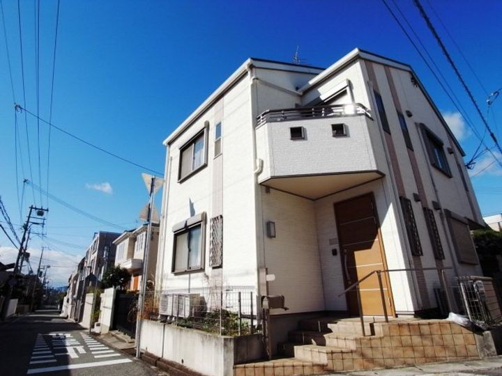 兵庫県神戸市東灘区御影郡家２丁目 賃貸アパート