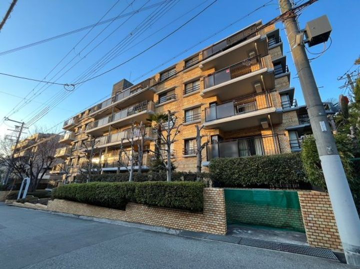 パレロワイヤル翠ヶ丘