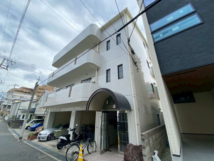 兵庫県神戸市灘区灘南通５丁目 賃貸マンション