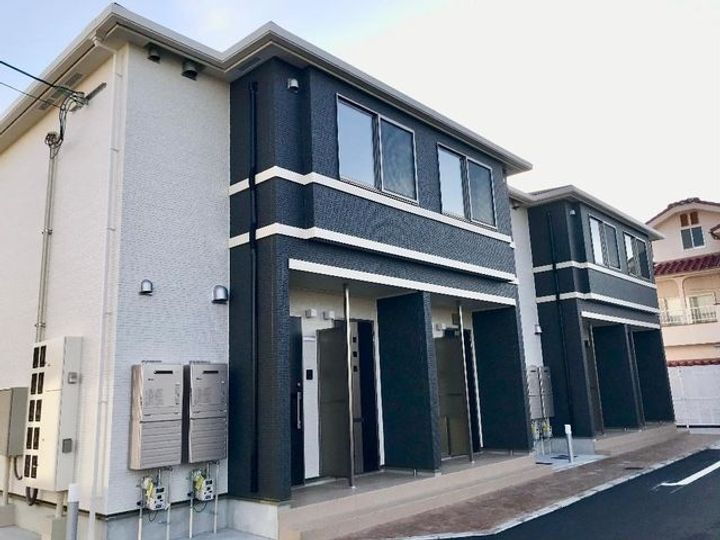 ラウレアハウスＪＩＮ 2階建