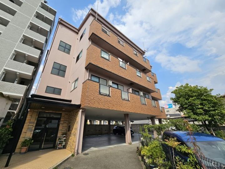 レジデンス御影 4階建