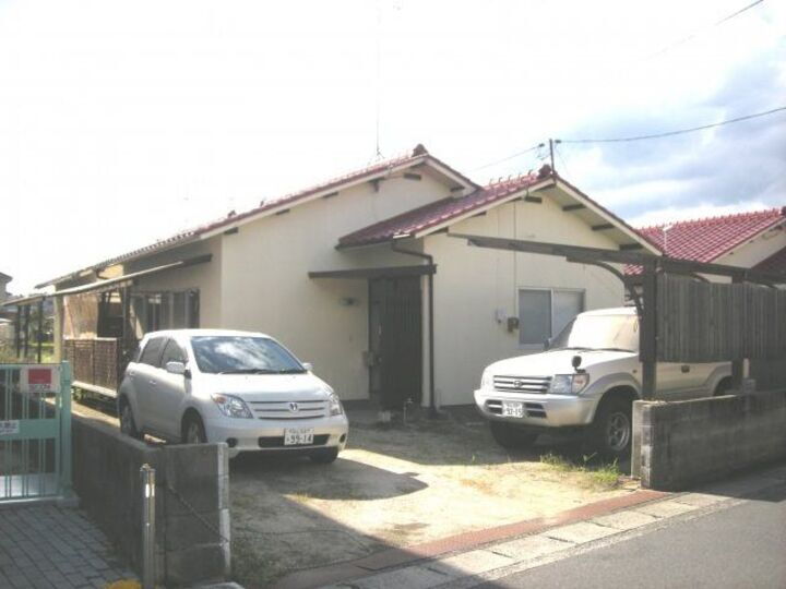 岡山県岡山市中区兼基 平屋建て