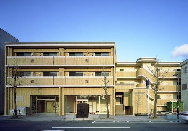 岡山県岡山市北区学南町２丁目 3階建