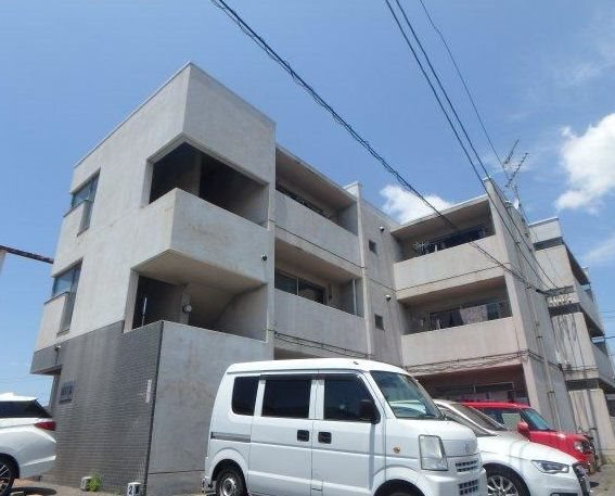 岡山県岡山市北区平野 3階建 築25年10ヶ月