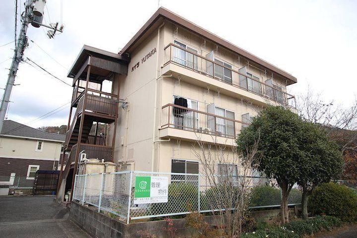 ハイツユタカ 3階建