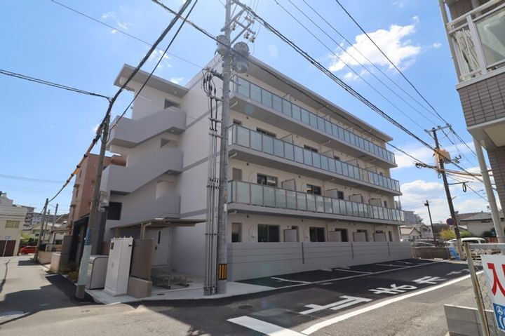 グレイス厚生町 4階建