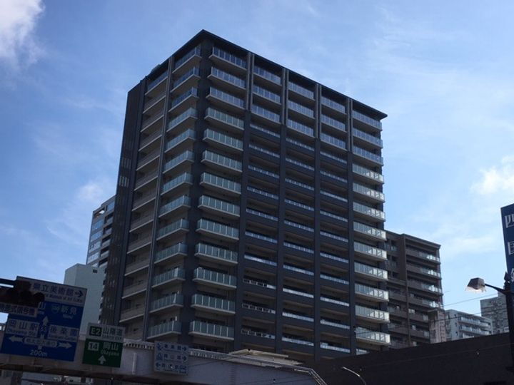 岡山県岡山市北区中山下１丁目 賃貸マンション