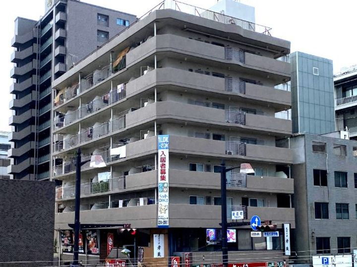 岡山県岡山市北区中山下１丁目 賃貸マンション