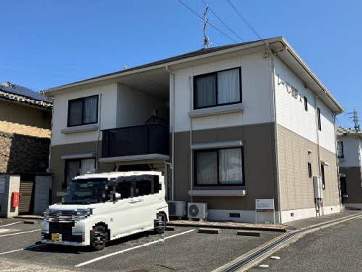 レーベン板野　Ａ棟