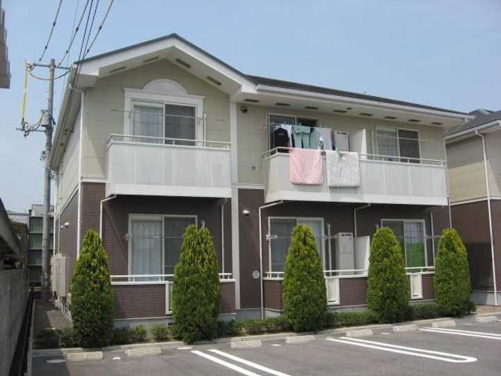 デフィー倉富Ａ 2階建