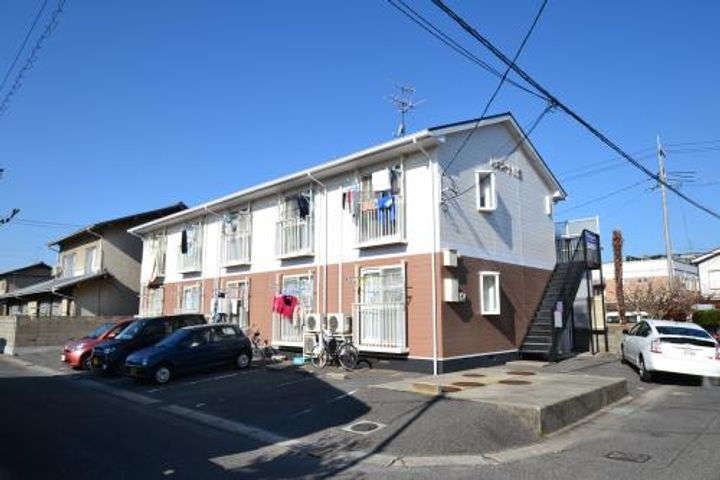 レピュート川合 2階建