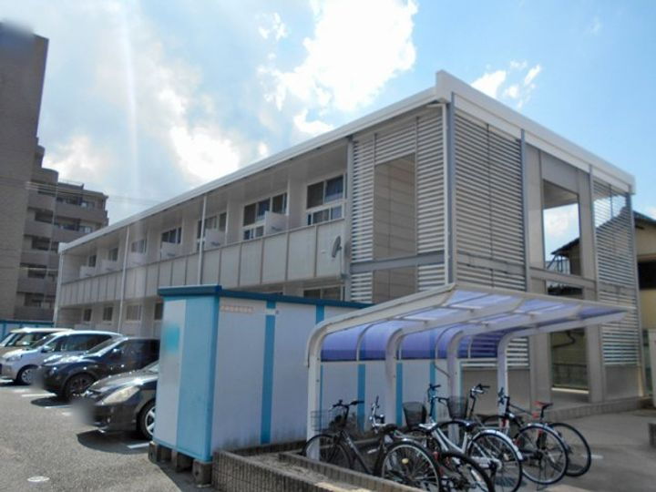 レオパレスグランドゥールⅠ 2階建