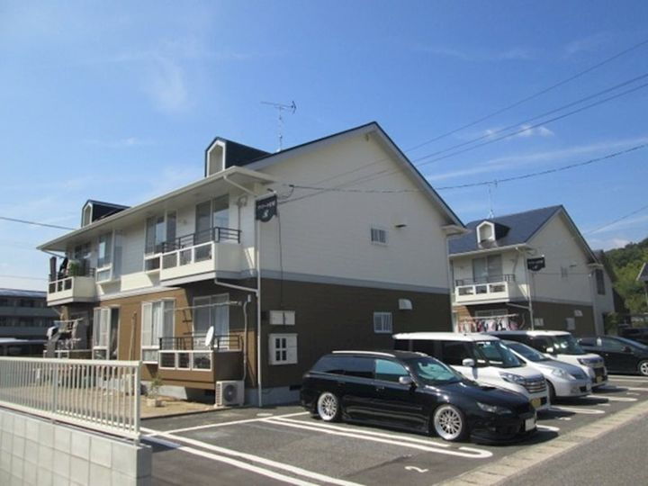 ファミーユ竹原Ａ
