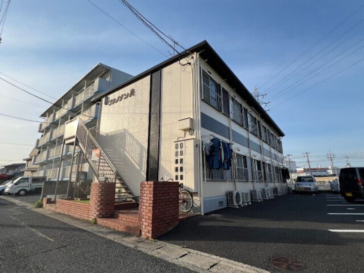 プチメゾン美 2階建