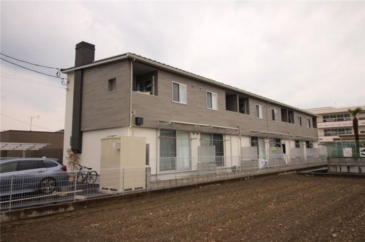 ＬＯＵＶＲＥ　ＮＡＧＡＯＫＡ 2階建