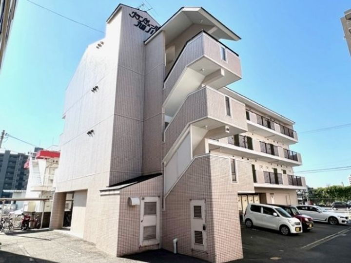 グランデュール旭川 4階建