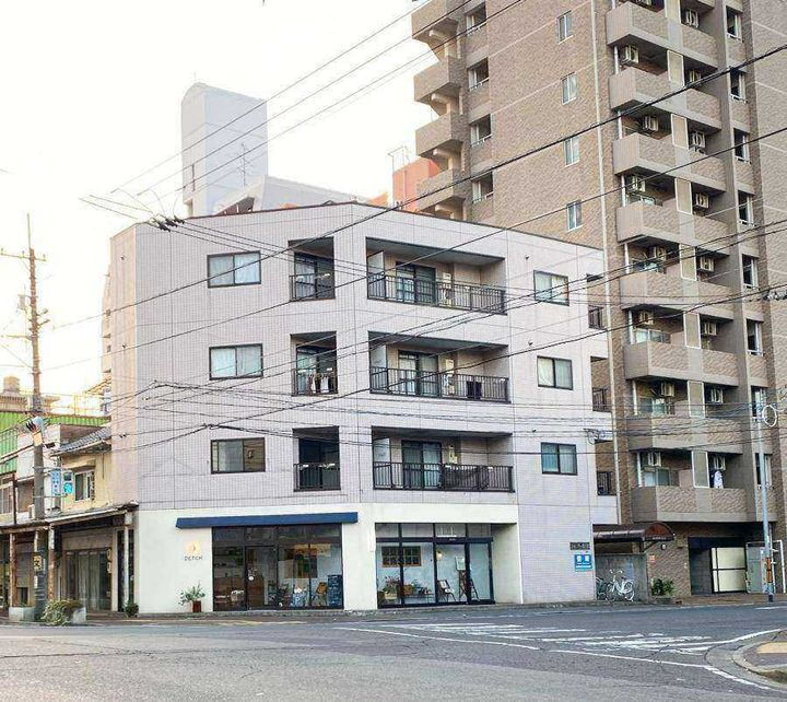 シャンティ医大前 4階建