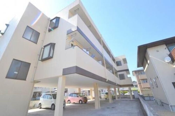 プランドール西市 3階建