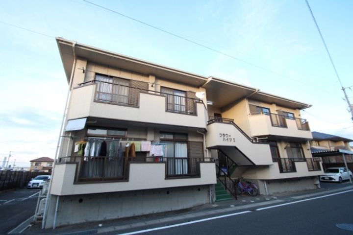 フラワーハイツⅡ 2階建