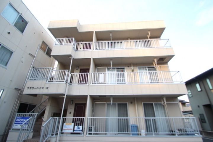 フラワーハイツⅦ 3階建