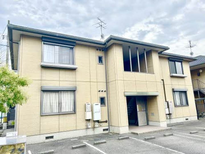 シャーメゾン万富　Ａ棟