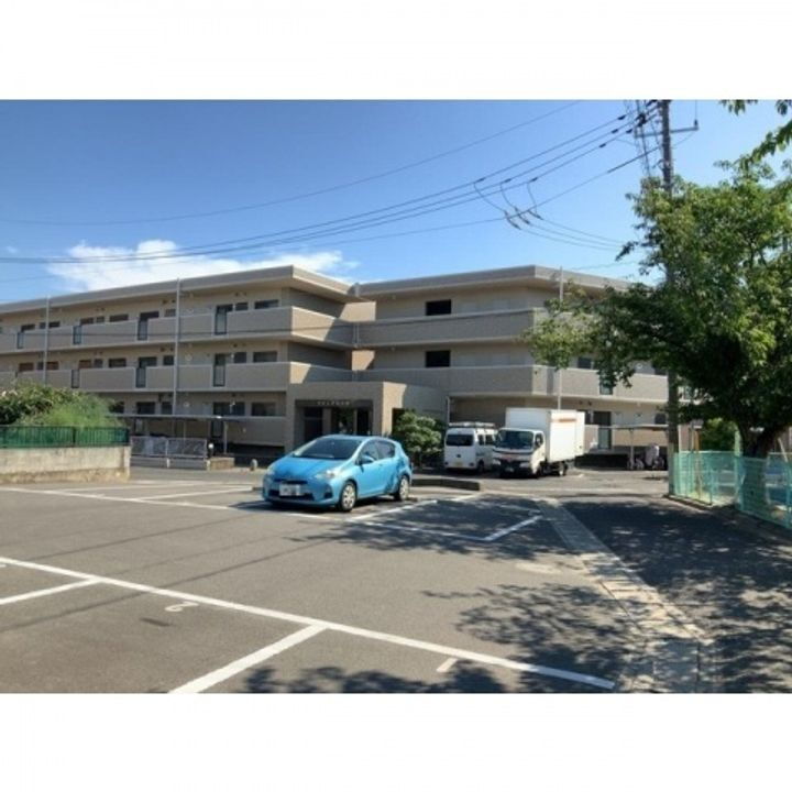 ツインパレスＫ 3階建