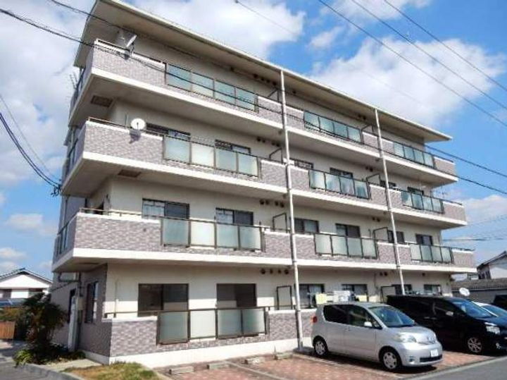 シーサイド操明 4階建