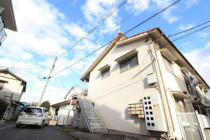第１長徳荘　 2階建