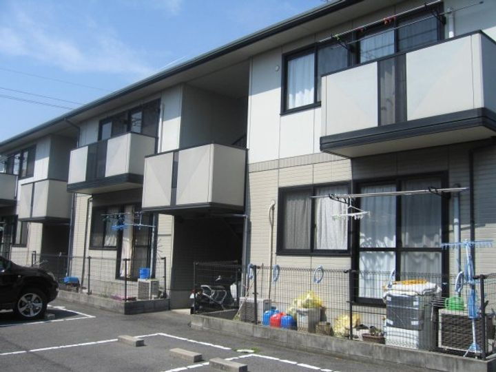 エレガンテＳＡＴＯＨ 2階建