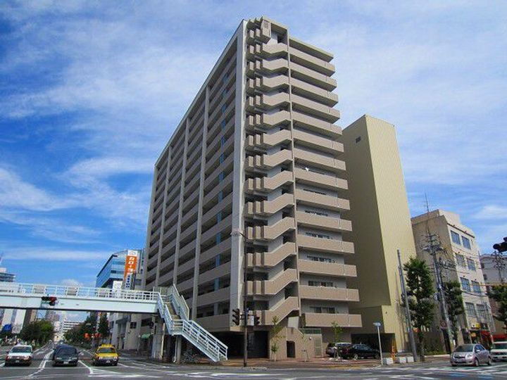 アルファステイツ大学病院通り
