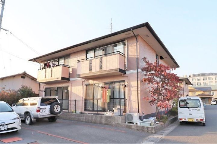 セジュール庭瀬　Ｂ棟 2階建