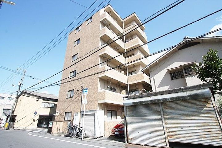 ラ・カンタータ 6階建
