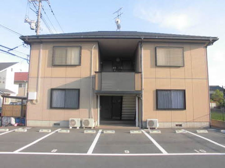 グレースタウン　Ｃ棟 2階建