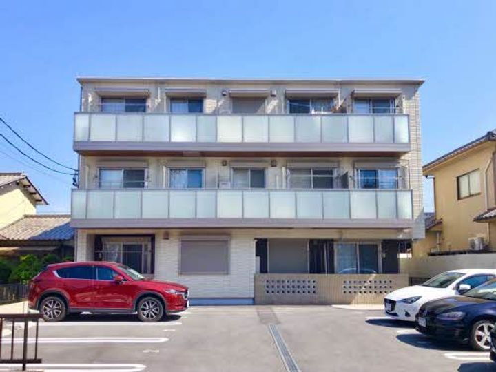 ベレオ中仙道 3階建
