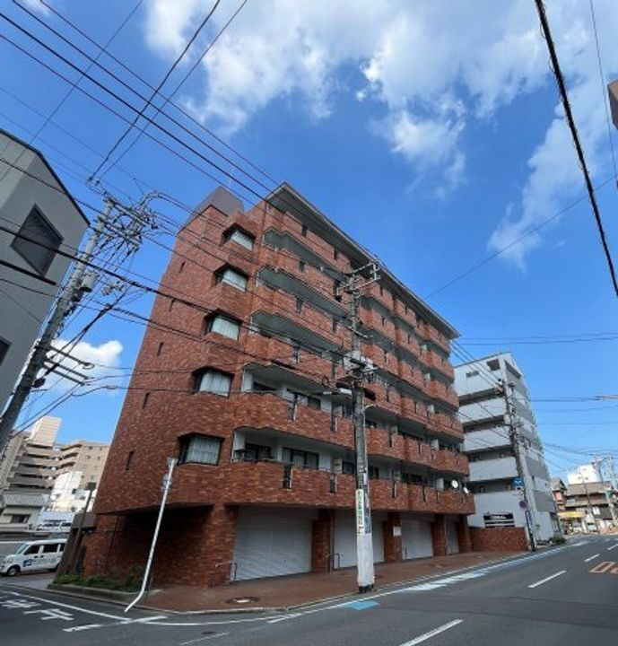 メゾンド岡文館 7階建