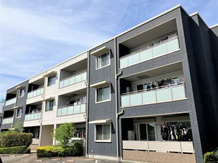 グランマスト高柳　Ａ棟 3階建