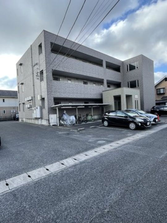 岡山県岡山市北区田中 3階建 築20年5ヶ月