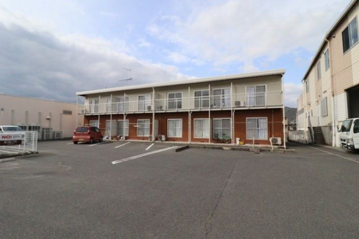 岡山県岡山市中区雄町 2階建 築41年7ヶ月