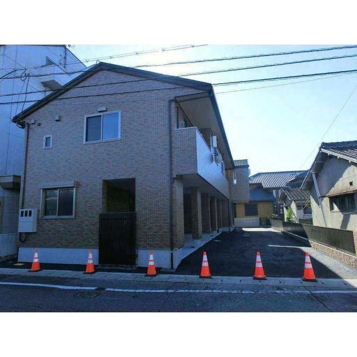 メゾン　ルピナス藤原西町Ａ