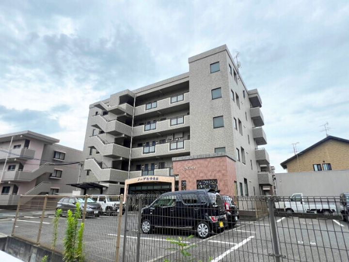 ノーブル西長瀬 5階建
