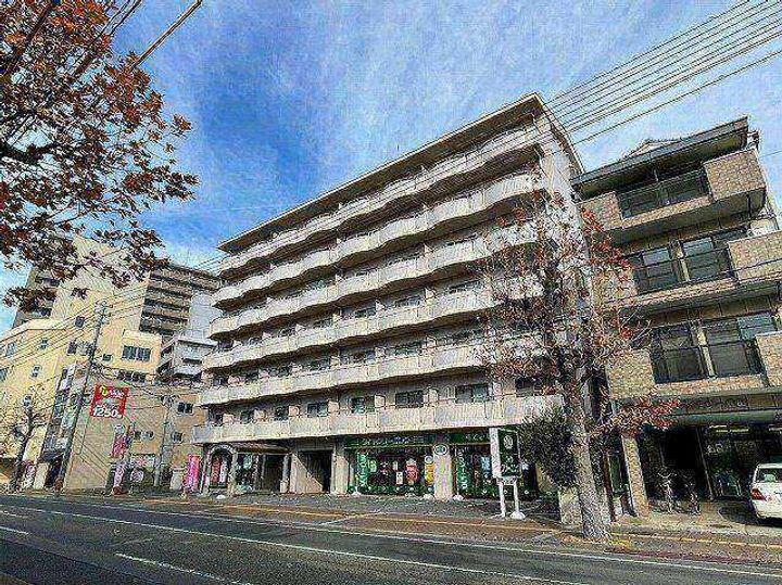 岡山県岡山市北区鹿田町１丁目 7階建