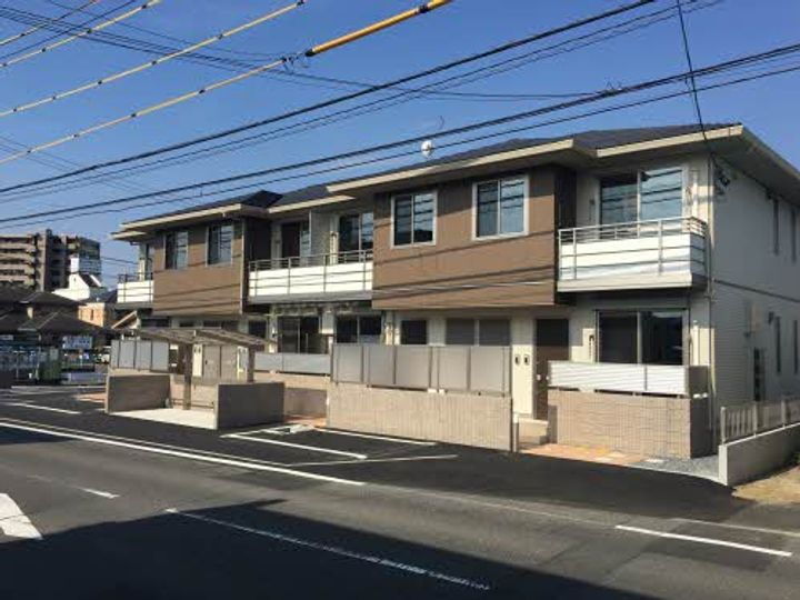 シャーメゾン令和 2階建