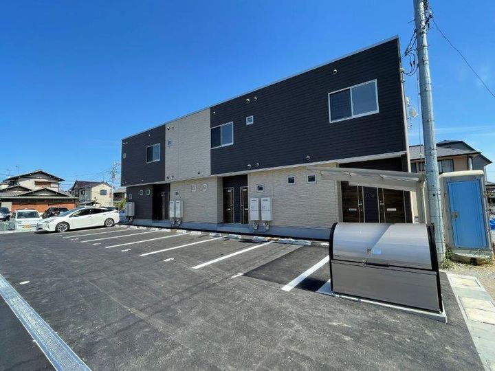 アルファ・庭瀬 2階建