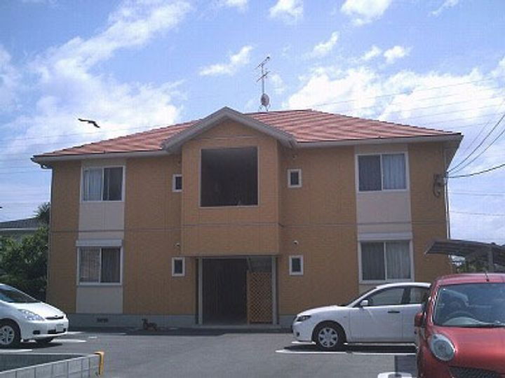 ラ・パルテール奥田南町 2階建
