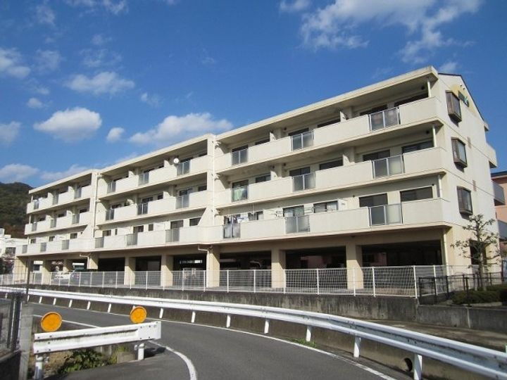 ＶＩＬＬＡＦＲＥＳＣＡ