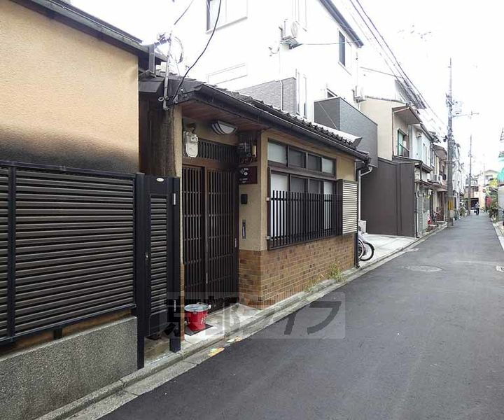 京都府京都市中京区壬生森前町 平屋建て